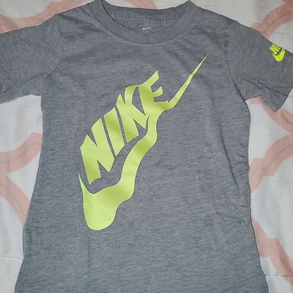 Bundle of t-shirts